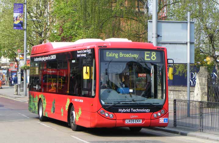 Metroline Optare Tempo hybrid OTH975